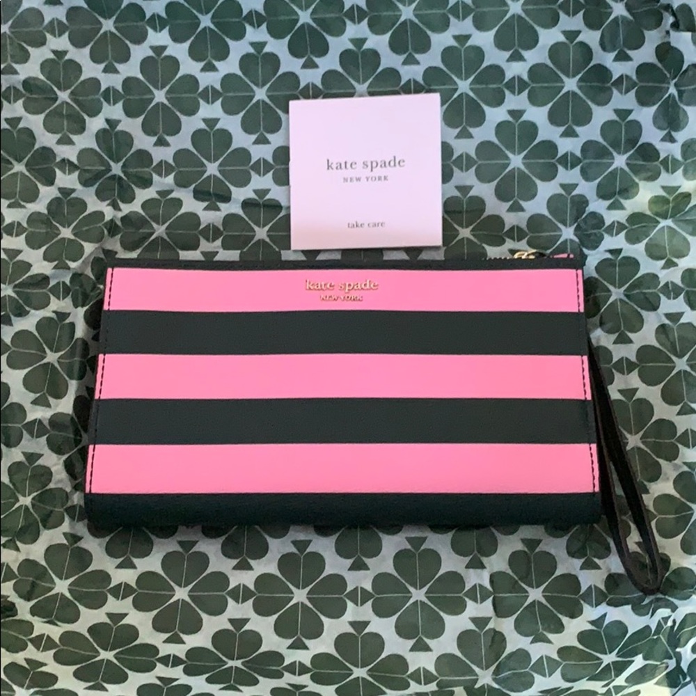 Kate spade large wristlet